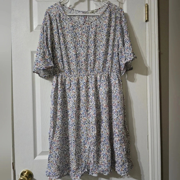 CKH Clockhouse Floral Print Mini Dress, Short Bell Sleeves, Flowy, Size 12, EUC! - Picture 1 of 10